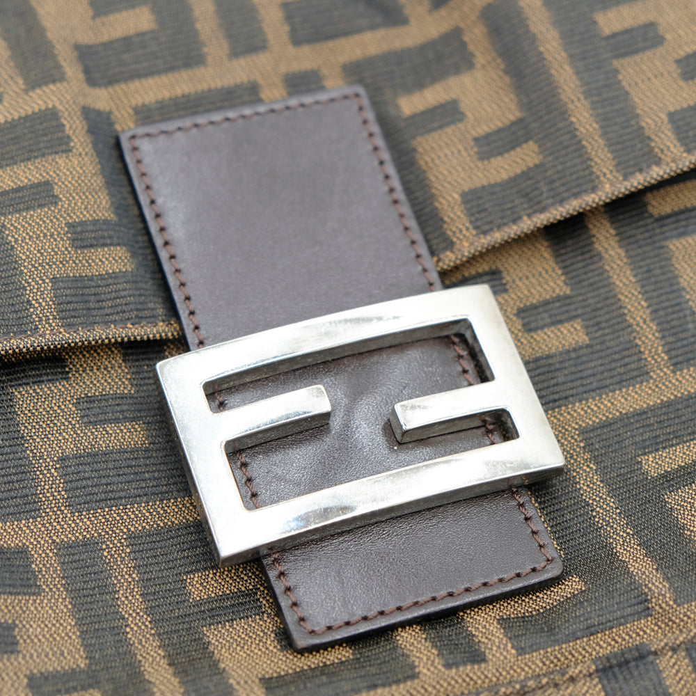 Fendi Brown Zucca Baguette 法棍包