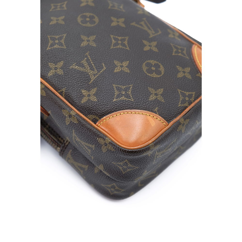 LV Amazon M45236 雙層相機包 854